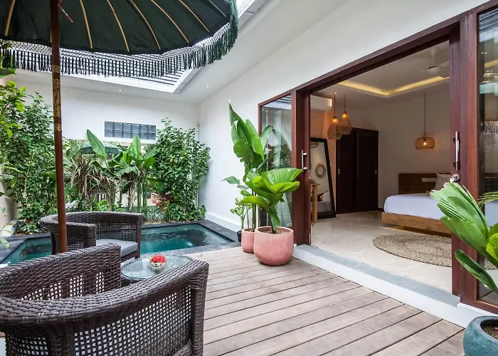 Villa Frangipani Kuning At Berawa Canggu (Bali)