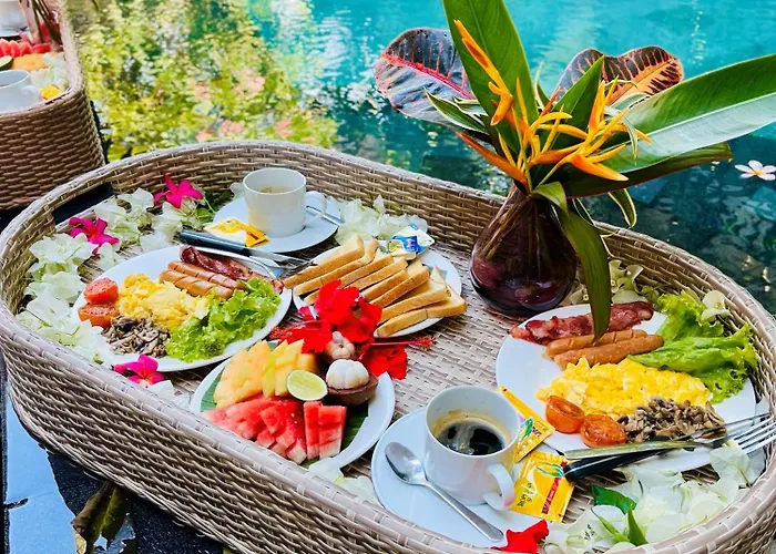 Frangipani Kuning At Berawa Villa Canggu (Bali)